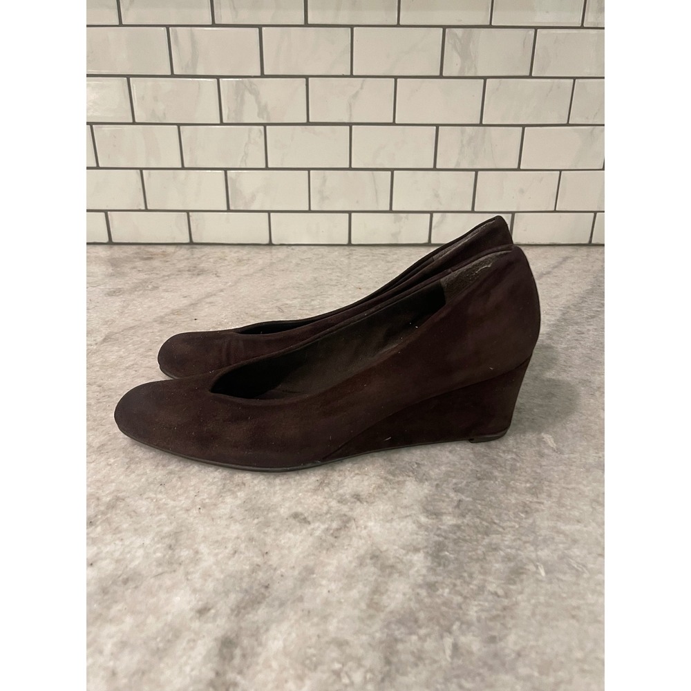 Stuart Weitzman Wedge Pump Womens 8 Narrow Brown Classic Suede Mid Heel - Picture 1 of 9